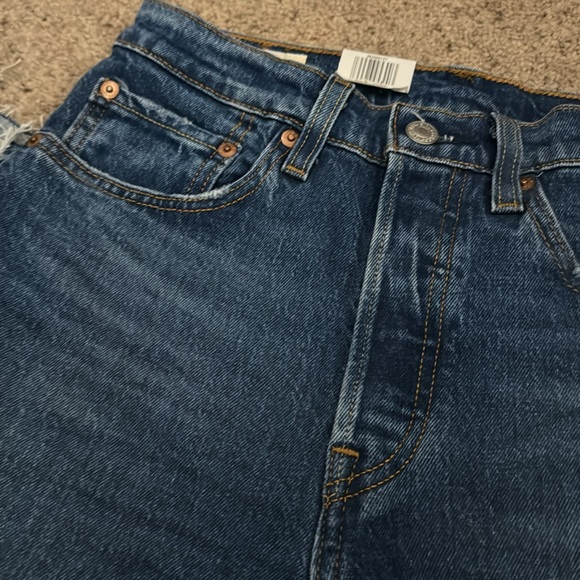 Levi's Premium Denim 501 Crop Jeans 36200-0127 (W26 L26) - Picture 9 of 14